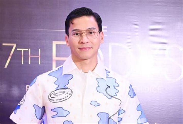 
Enchong Dee Height, Weight, Net Worth, Age, Birthday, Wikipedia, Who, Nationality, Biography 