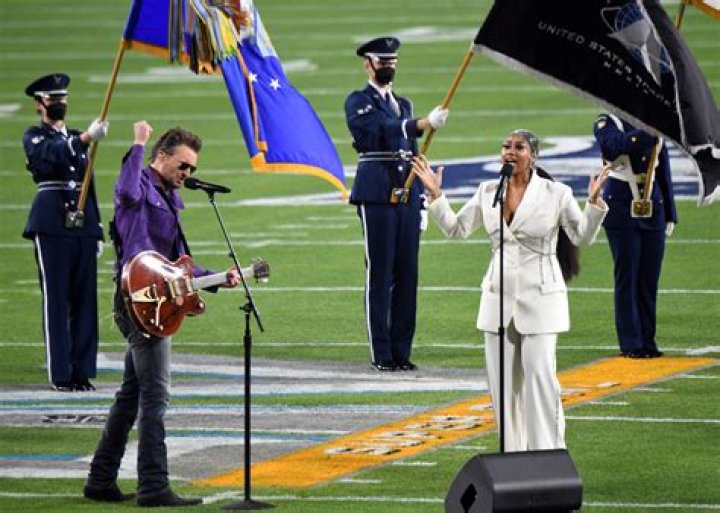 Eric Church & Jazmine Sullivan Sing Super Bowl 2021 National Anthem – Hollywood Life