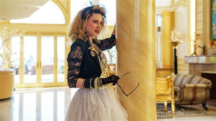 Evan Rachel Wood On Playing Madonna & Her Transformation (Exclusive) – Hollywood Life