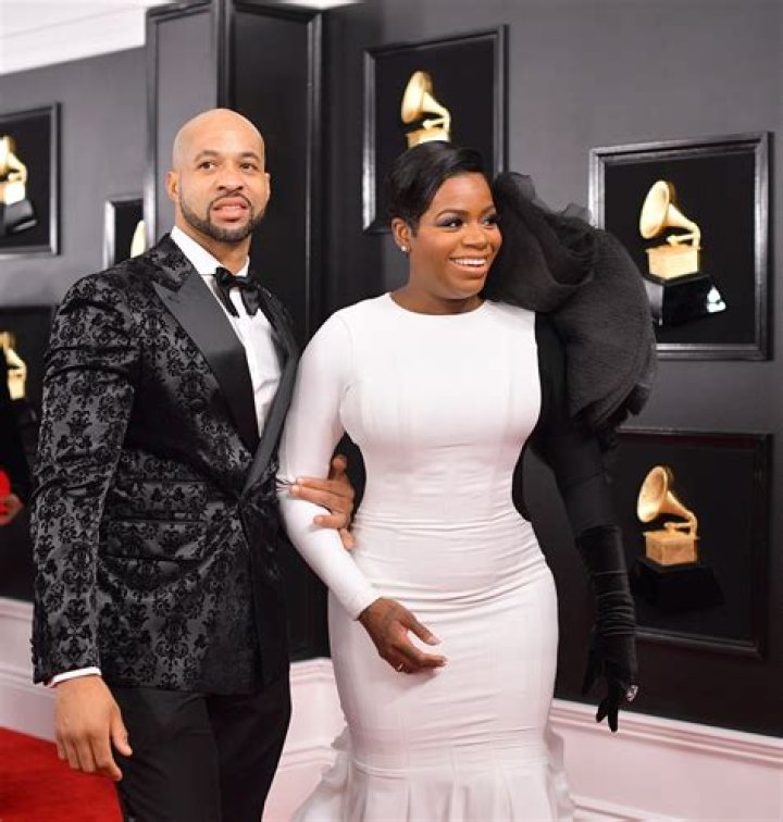Fantasia Barrino's Baby Daddy Is A Married Man! Uh, Oh! – Hollywood Life