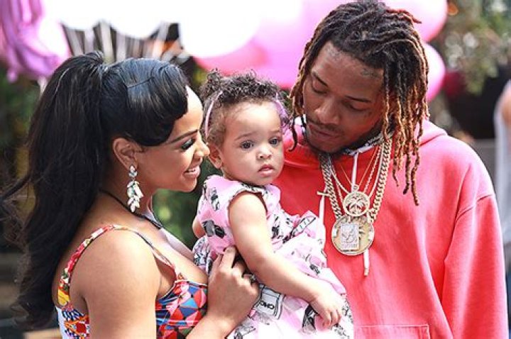 Fetty Wap Kisses Photo Of Late Daughter Lauren Maxwell After Her Death – Hollywood Life