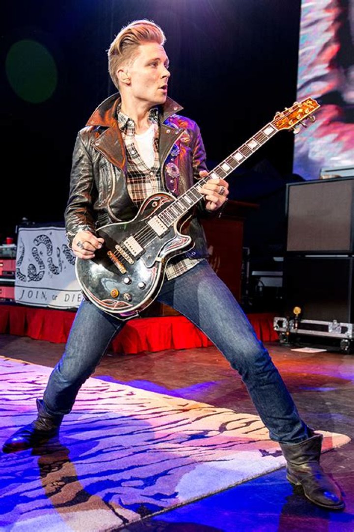 Frankie Ballard — PICS