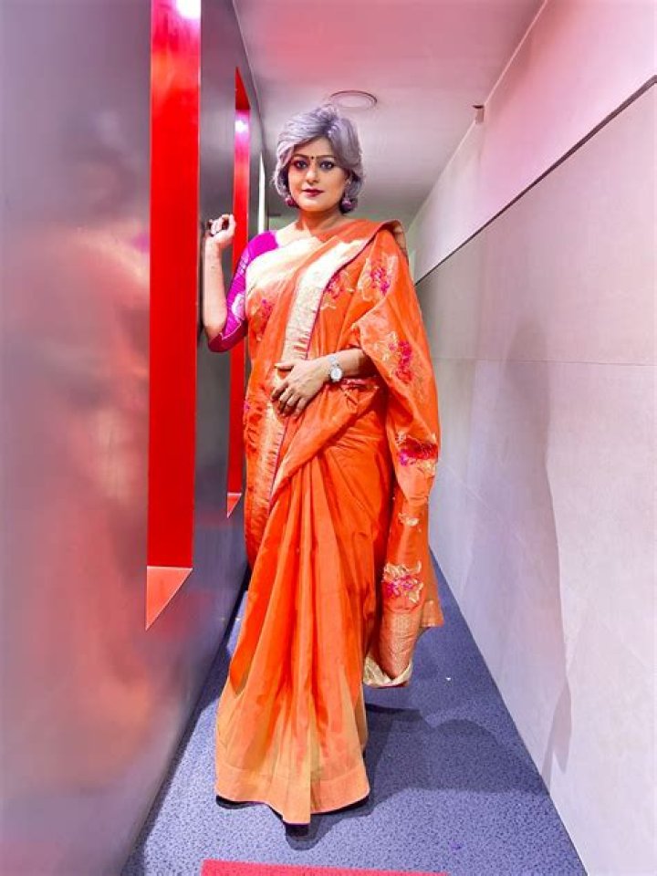 
Garima Bhandari Height, Age, Husband, Biography, Wiki, Net Worth 