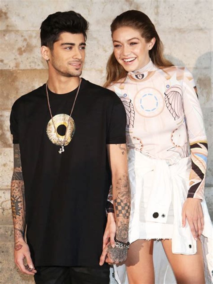 Zayn Malik Rests His Head On Gigi Hadid’s Pregnant Belly In Sweet Throwback Pic