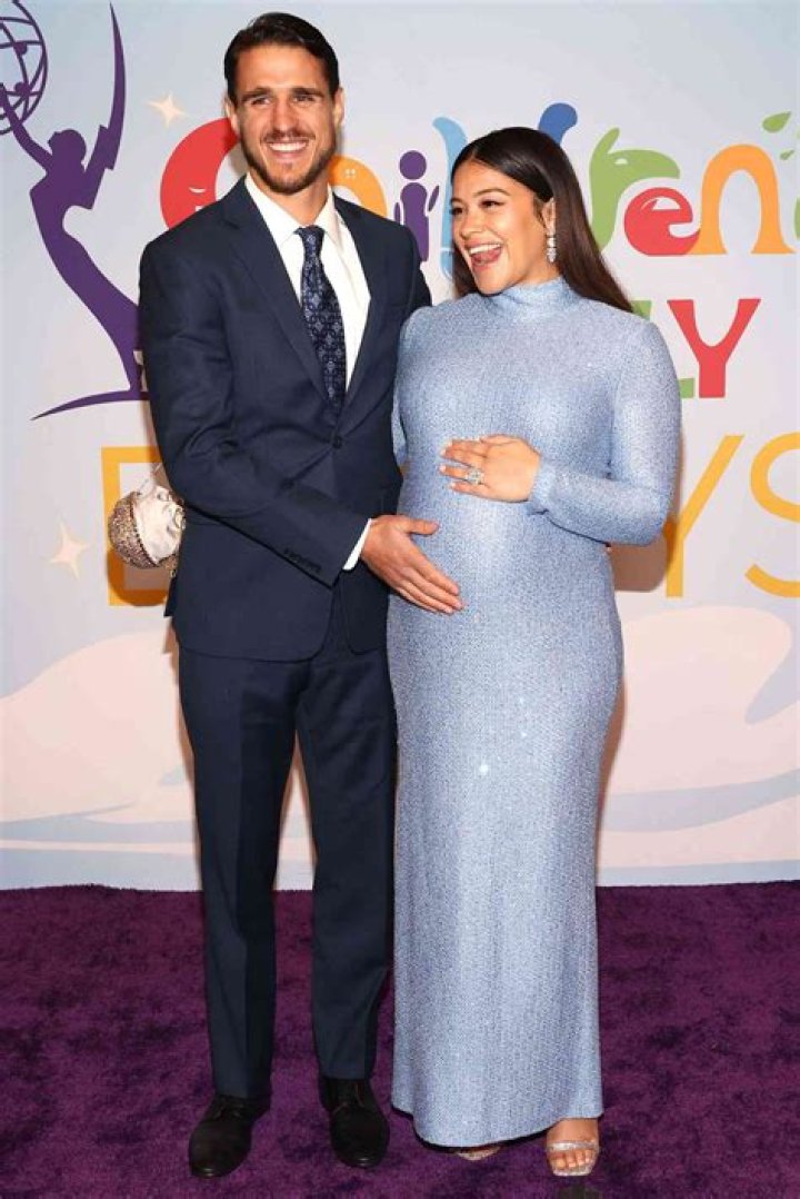Gina Rodriguez Pregnant With Her Husband Joe Locicero: Weight Gain And Baby Bump Photo