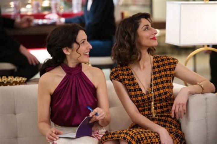 ‘Girlfriends’ Guide To Divorce’ Season 5 — Photos