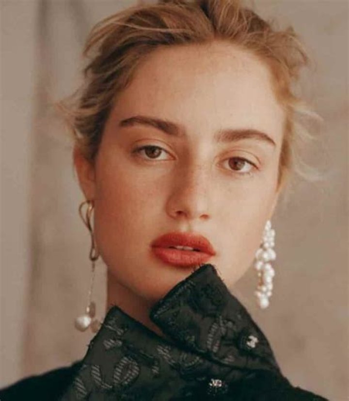Grace Van Patten Net Worth