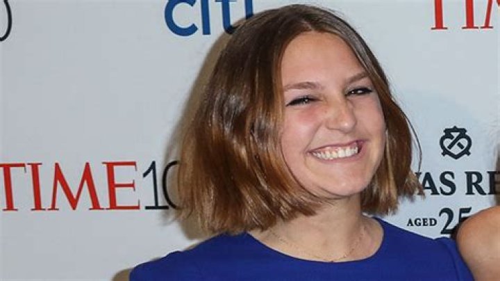 Gracie McGraw, 24, Stuns In A Floral Bikini For Gorgeous New Beach Photo Shoot – See Pics