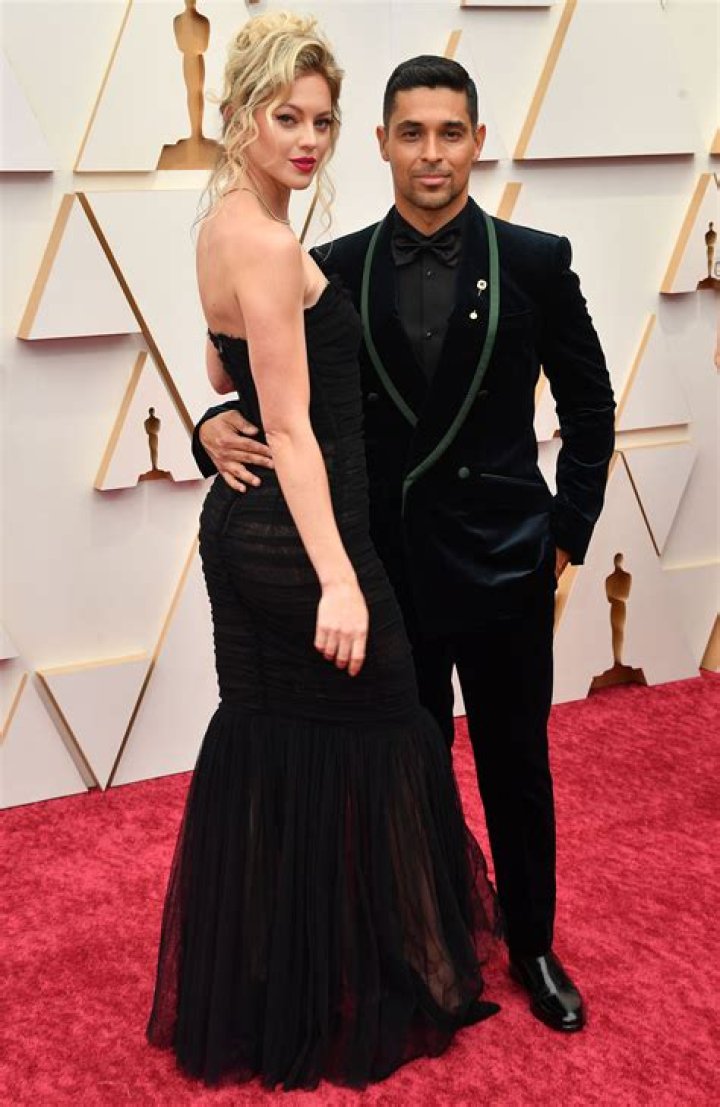 Hottest Couples On The Oscars Red Carpet — Photos