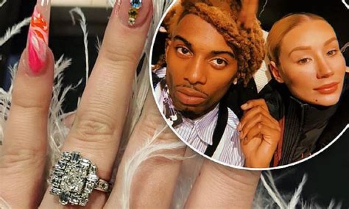 Iggy Azalea Fans Think She’s Engaged To Playboi Carti After She Shows Off New Diamond Ring