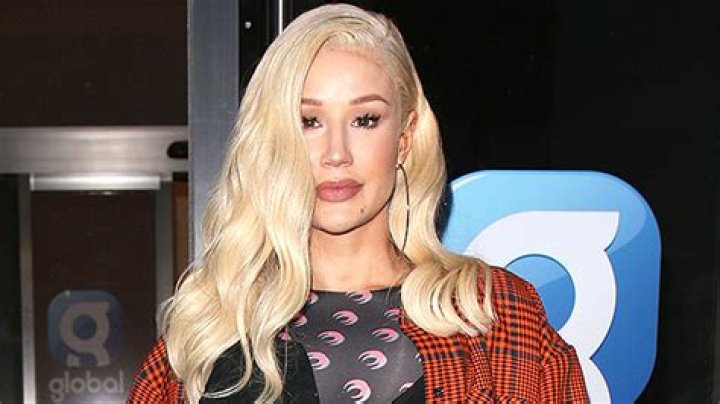 Iggy Azalea’s Hair Makeover: She Debuts Bright Red Locks After 30th Birthday — Before & After Pics