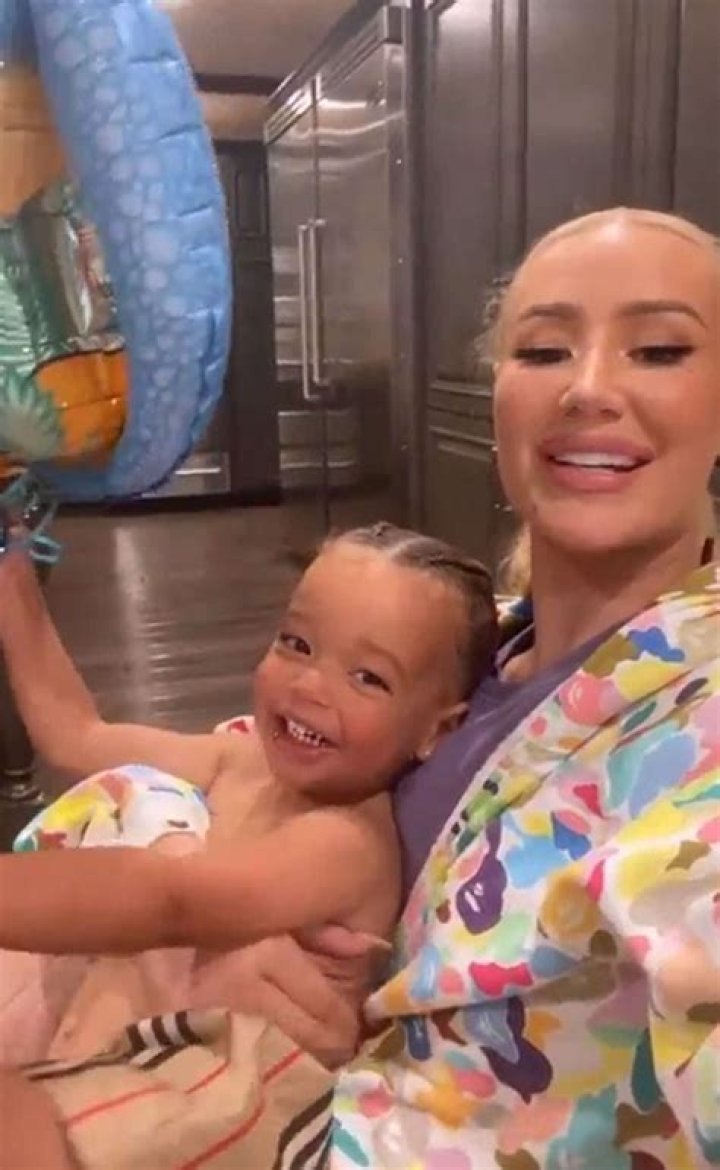 Iggy Azalea Reveals Her New Son’s Name In Precious Video Of Newborn Cooing On Instagram