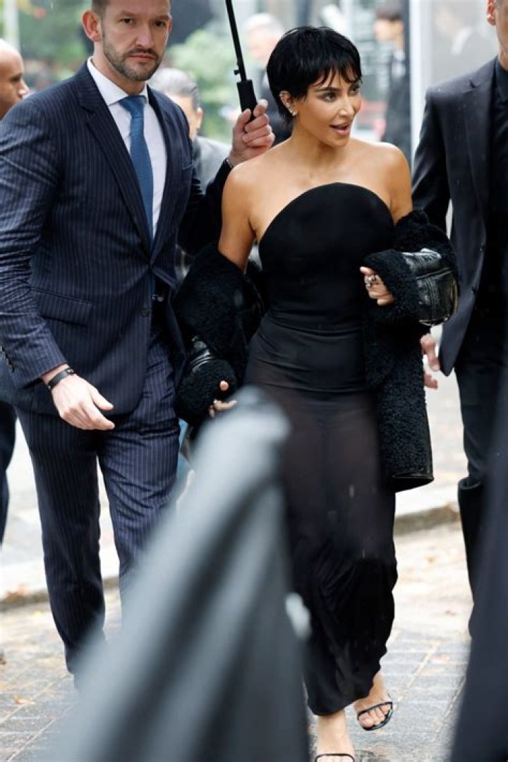 Is Kim Kardashian REALLY Going Out With Taylor Lautner’s Look-A-Like, Michael Copon? – Hollywood Life