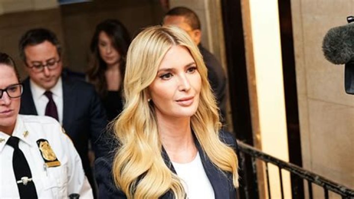 Ivanka Trump Wipes Out While Surfing: Photos – Hollywood Life