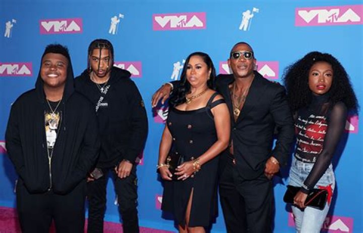 Meet His Three Adult Children With Aisha Atkins – Hollywood Life