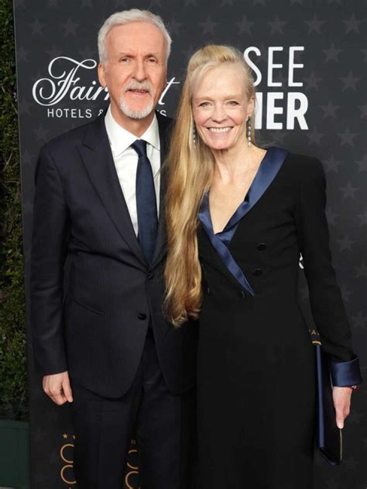 Learn About Suzy Amis & His Past Marriages – Hollywood Life