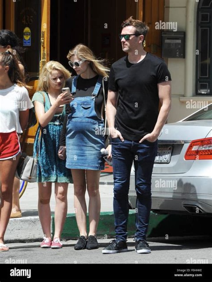 Jaime King Pregnant — ‘Hart Of Dixie’ Star Expecting Her First Child – Hollywood Life