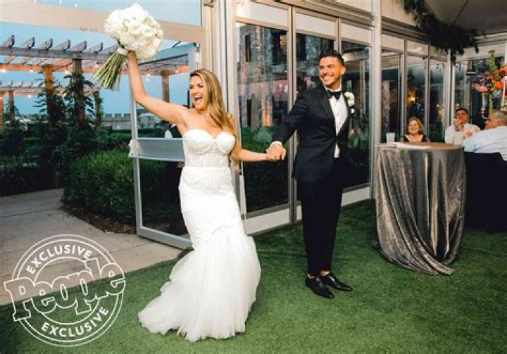 Jax Taylor Voices Marriage Doubts In ‘Vanderpump Rules’ Trailer: Watch – Hollywood Life