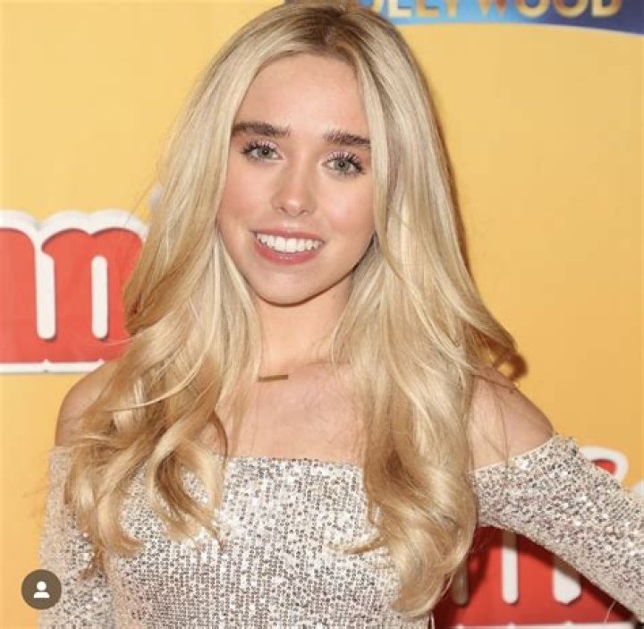 Jenna Davis Wiki, Boyfriend, Net Worth, Birthday, Height, Age & More