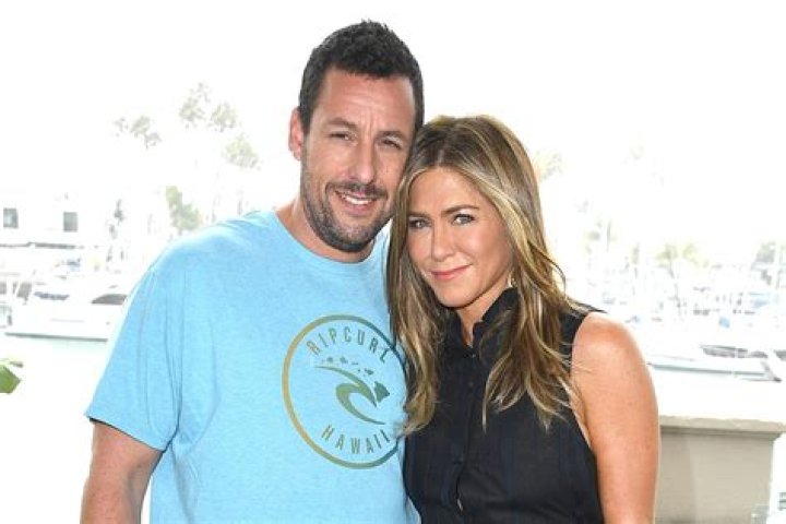 Jennifer Aniston Reunites With Adam Sandler For ‘Murder Mystery 2’ – Hollywood Life