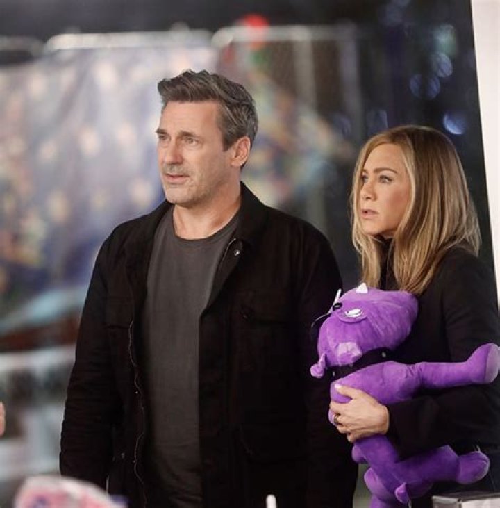 Jennifer Aniston Talks Sex Scene with Jon Hamm on ‘The Morning Show’ – Hollywood Life