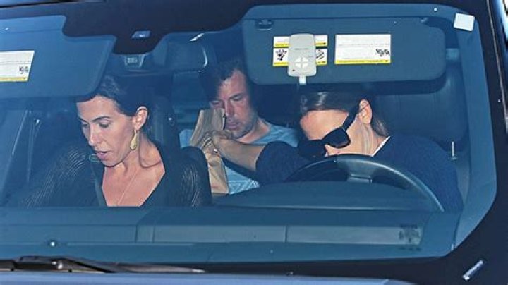 Jennifer Garner Reportedly ‘Upset & Shaking’ Before Driving Ben Affleck To Rehab