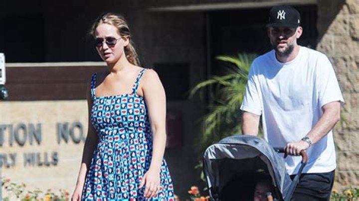 Jennifer Lawrence, Cooke Maroney, & Baby Go House Hunting: Photo – Hollywood Life