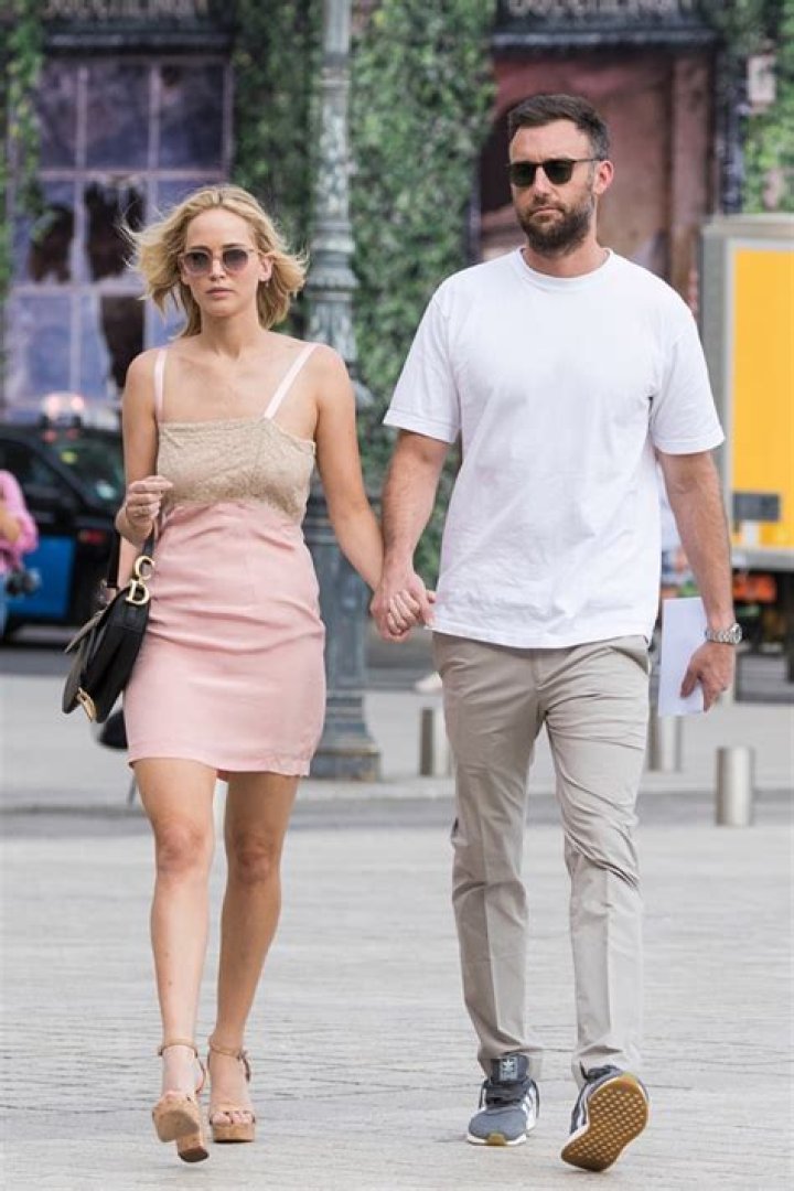 Jennifer Lawrence & Husband Cooke Maroney Pictured For The 1st Time In 6 Months — See Photos