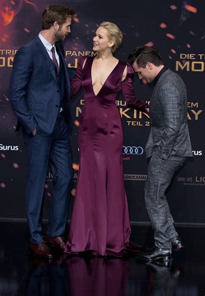 Jennifer Lawrence Peed In Her Pants After Liam Hemsworth Pulled Prank On Her – Hollywood Life