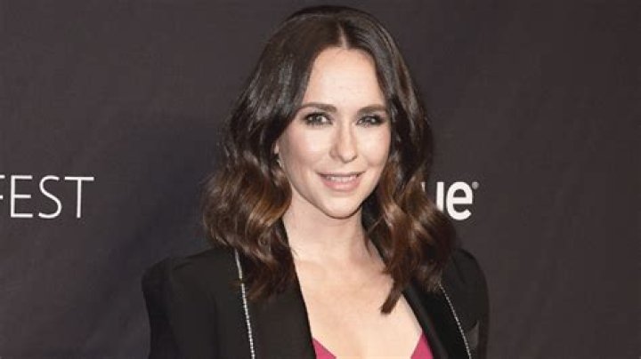 Quarantine Hairstyle – Pic – Hollywood Life