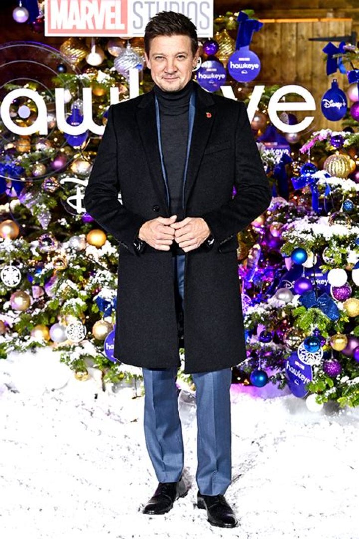 Jeremy Renner Says He’s ‘Missing’ Home In Message After Accident – Hollywood Life