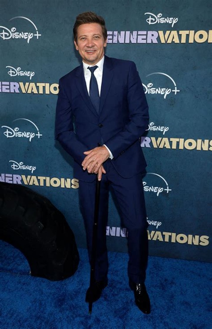 Jeremy Renner Opens Up About Going to Therapy 11 Months After Snowplow Accident