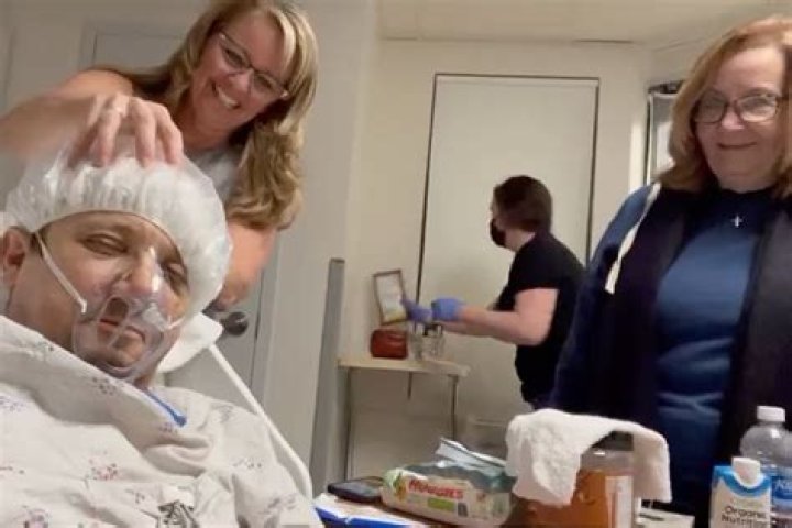 Jeremy Renner’s Sister Washes His Hair In His Hospital Bed – Hollywood Life