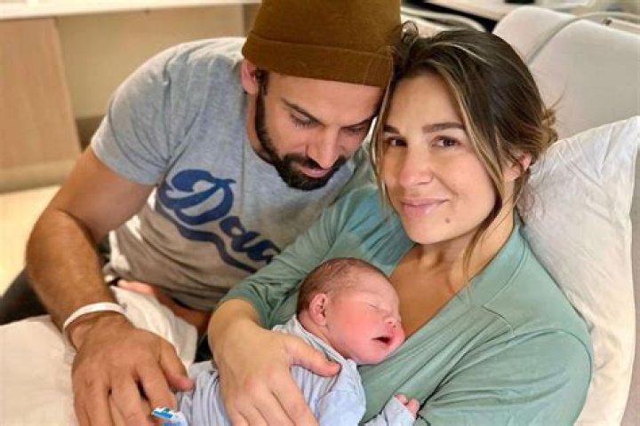 Jessie James Decker’s Traumatic Childbirth: My Arms Were Strapped Down In Emergency C-Section