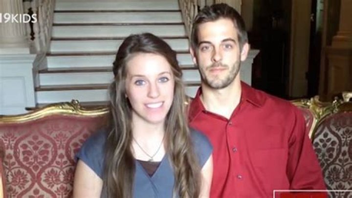 Jill Duggar Dillard Promotes Book Of ‘Bedroom Games & Sexy Activities’ & Fans Freak