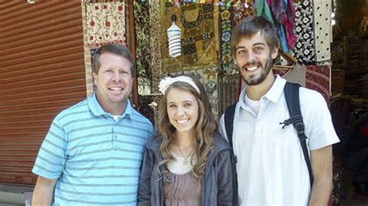 Jill Duggar Says Dad Jim Bob Threatened Family Over Group Text – Hollywood Life