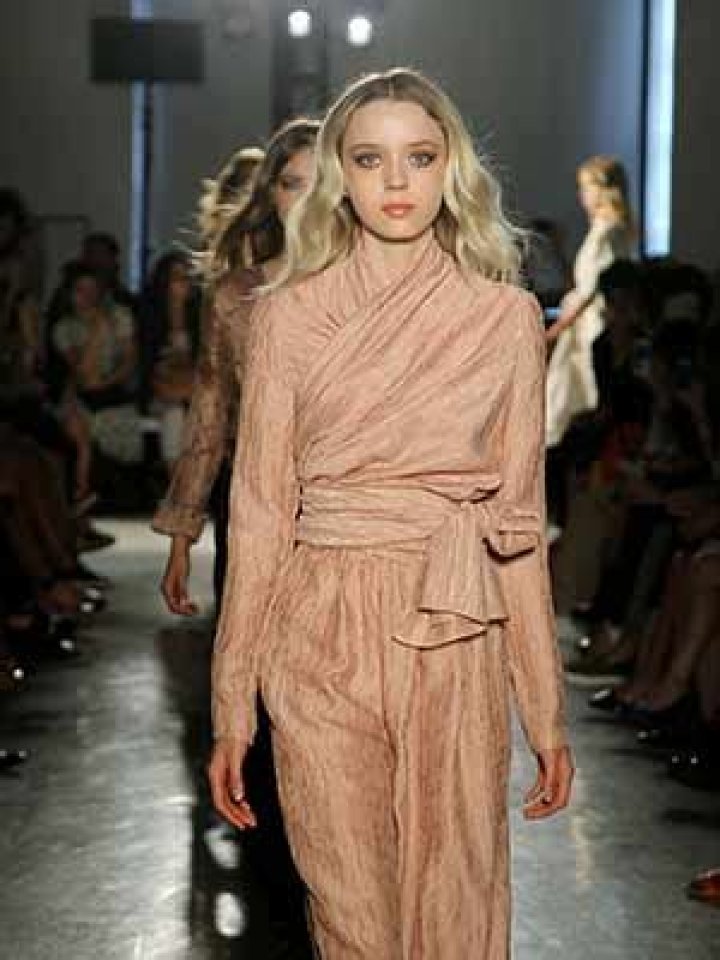 Jill Stuart 2015 Show During Fashion Week — PICS Of Fall 2015 Collection