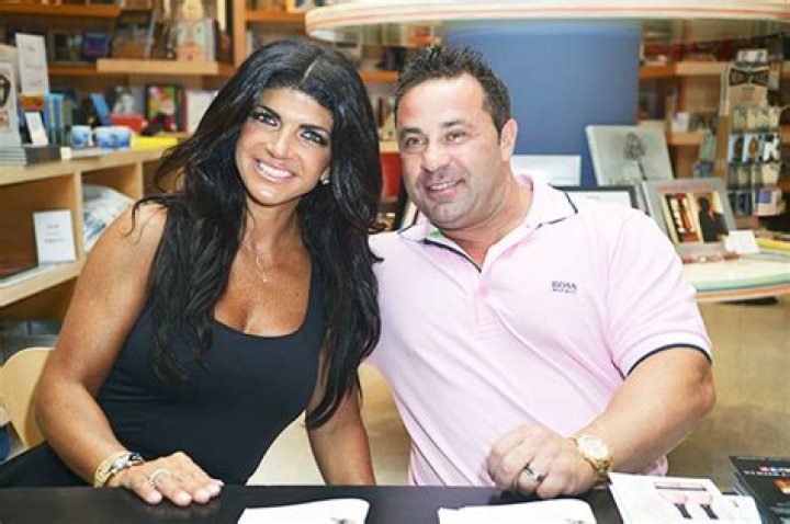 Joe Giudice Confirms He’s ‘Seeing A Lawyer’ In Italy 1 Month After Finalizing Divorce From Teresa