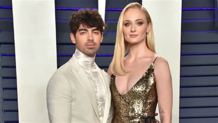 Joe Jonas Gushes Over ‘Show Stopping’ Wife Sophie Turner As She Posts Gorgeous New Selfies