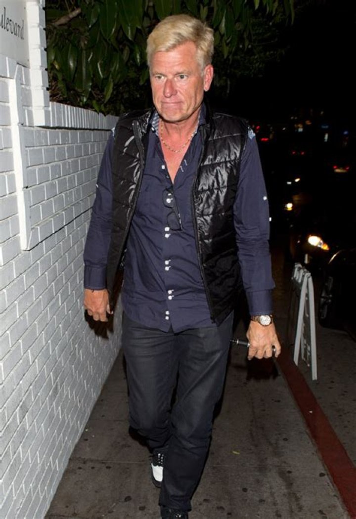 Joe Simpson Gay Rumors — Meet Jonathan Keith, Joe’s Model ‘Client’ – Hollywood Life