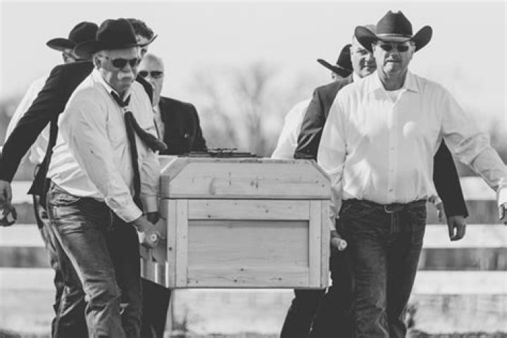 Joey Feek Funeral — PICS