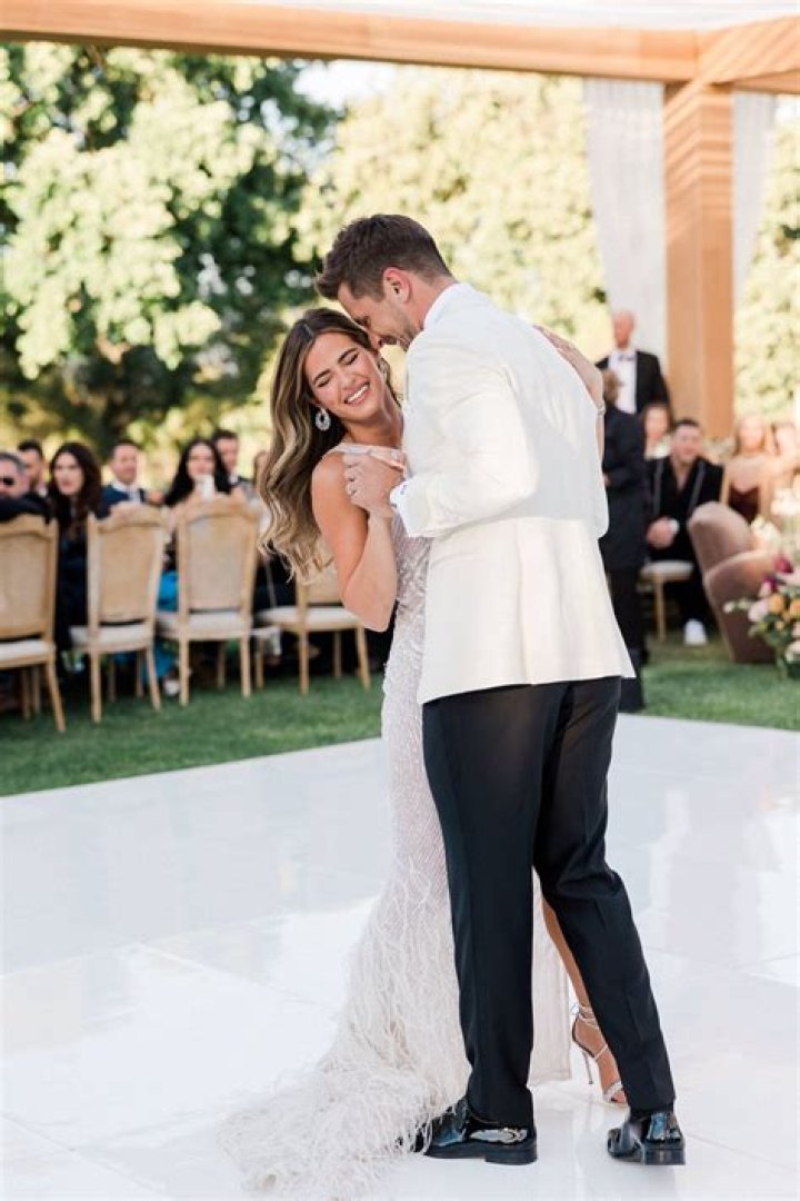 JoJo Fletcher & Jordan Rodgers Postpone Their Wedding For A Second Time – Hollywood Life