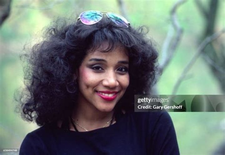 Joni Sledge — PICS