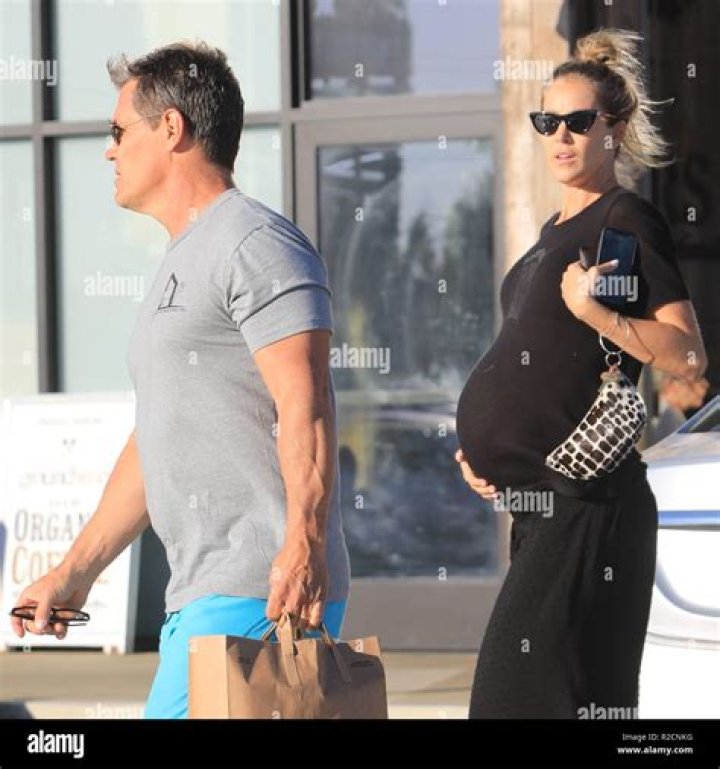 Baby #1 On The Way For Couple — Congrats – Hollywood Life