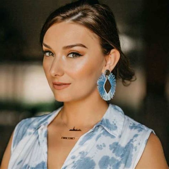 
Julie Mullins Age, Birthday, Wikipedia, Who, Nationality, Biography 