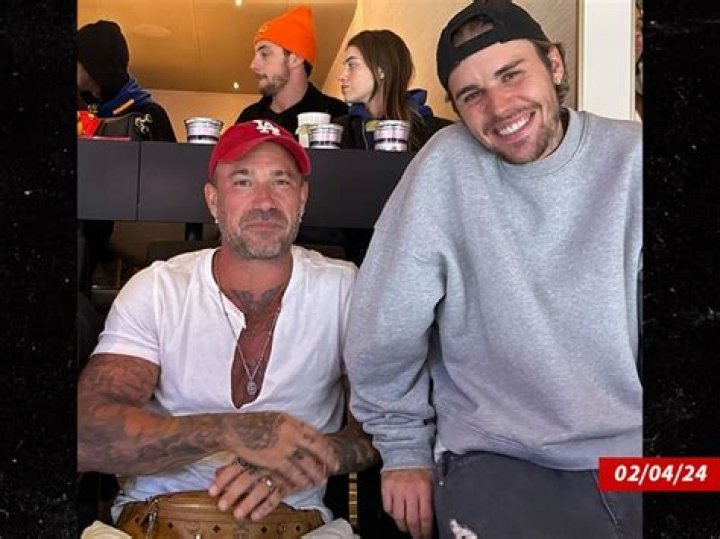 Justin Bieber’s Dad Threw Dog Off A Balcony? — Jeremy Bieber Accused Of Abuse – Hollywood Life