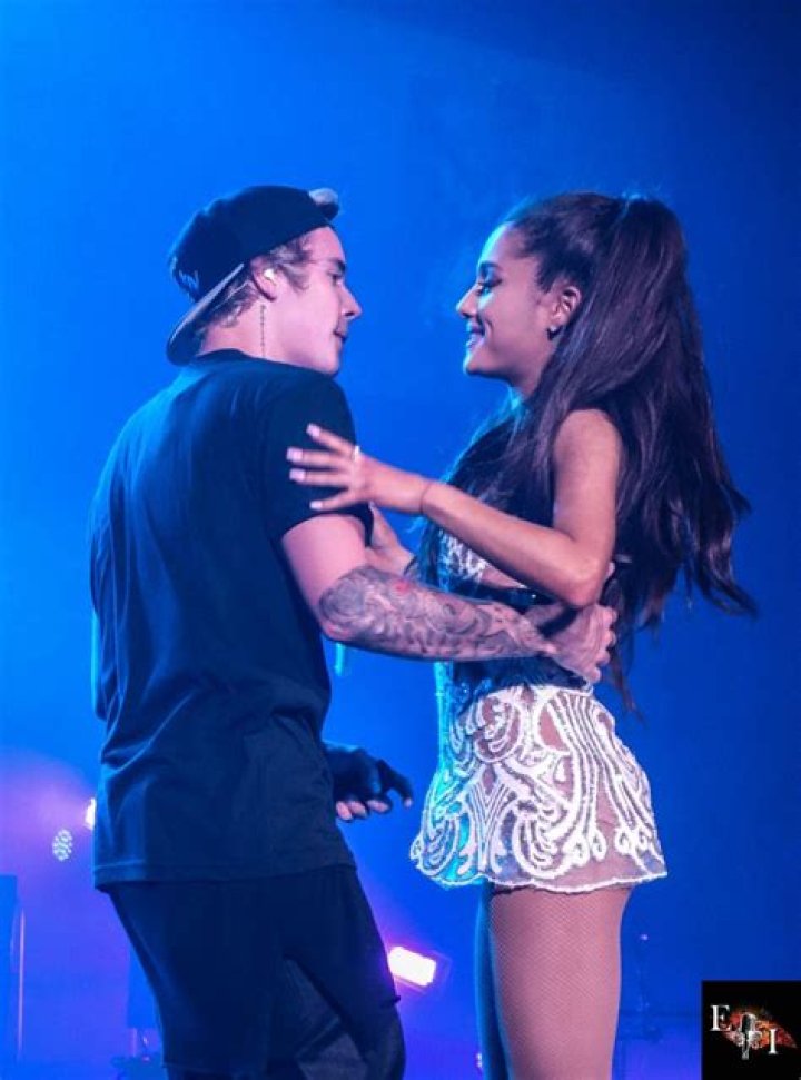 Justin Bieber Kisses Ariana Grande In Intimate Pic — Over Selena Gomez?