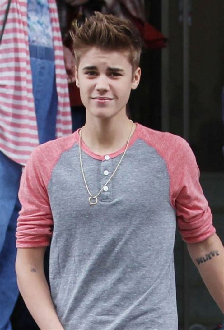 Justin Bieber Spit In Woman’s Water Bottle? — Radio DJ Tells Her Story