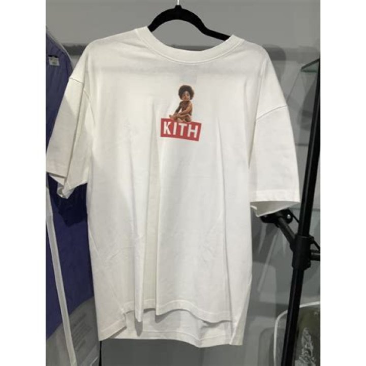 Kanye West Proves How Much He ‘Deeply Loves’ Daughter North With Photo Of Her Face On His T-Shirt — Pic