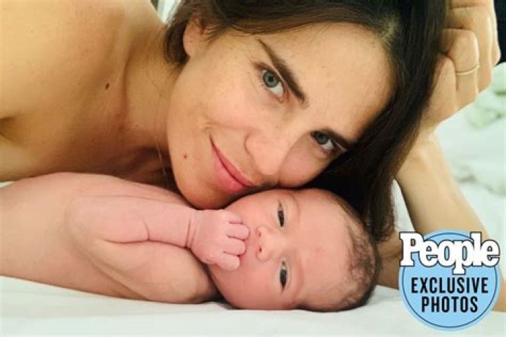 ‘HTGAWM’ Star Gives Birth After Secret Pregnancy – Hollywood Life